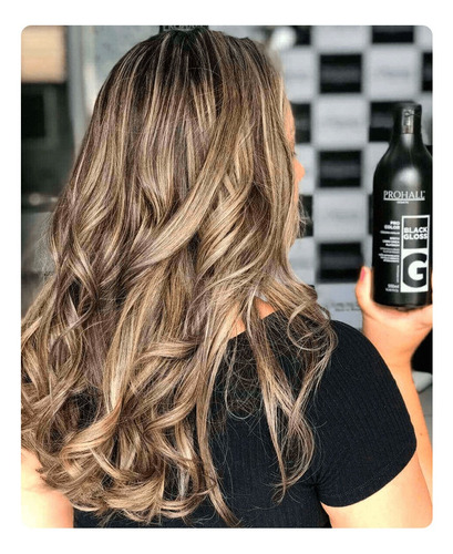 Imagem 2 de 2 de Máscara Matizador Loiro Cinza Black Gloss Prohall 500ml