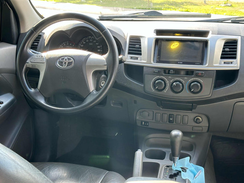 Toyota Hilux 2.7 Sr Cab. Dupla 4x2 Flex Aut. 4p