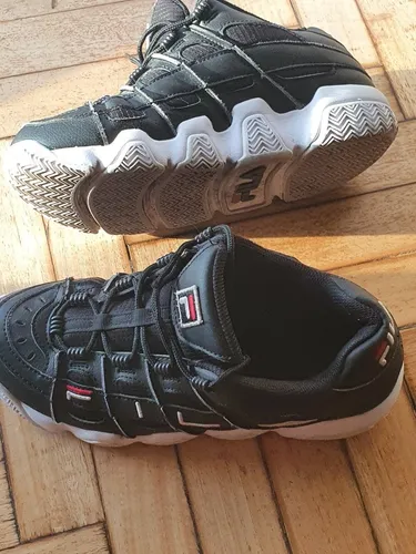 Fila uproot online negras