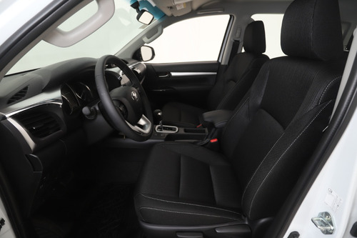 Toyota Hilux Pick-up 2.8 Cd Srv 204cv 4x4 At Frontier Amarok