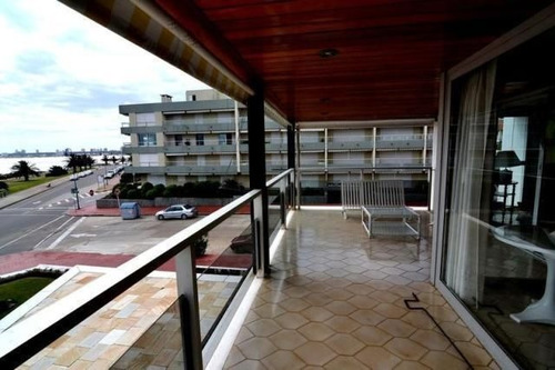 4 Dormitorios | Rambla Gral. Artigas