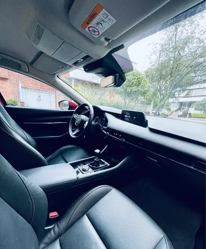 Mazda 3 Touring mecánico
