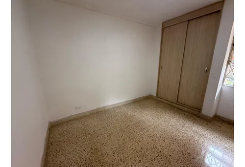 Apartamento Duplex En Laureles,primer Piso