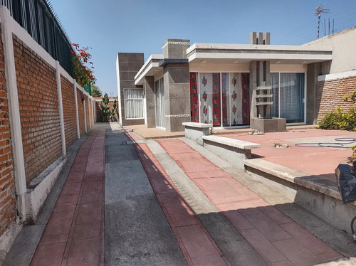 Hermosa Casa A Unas Cuadras Del Centro De Tultitlan