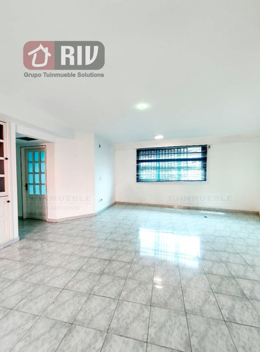 Venta - Apartamento Con Piscina Ubicado Caribe, Estado. La Guaira.