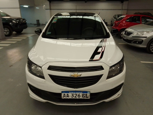 Imagen 2 de 15 de Chevrolet Onix 1.4 Effect 98cv Df