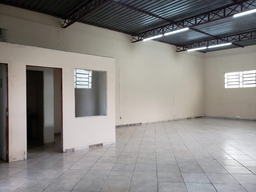 Imagem 4 de 11 de Salão Para Aluguel Em Parque General Osório (nova Veneza) - Sl010924