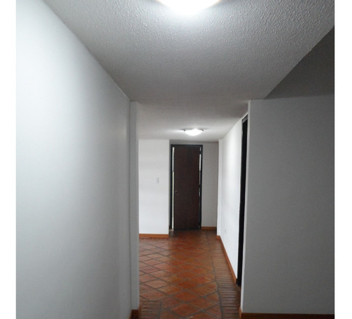 Imagen 6 de 16 de Casa Espectacular - En Venta Estilo Campestre - Jardines, Parrillera, Arboles Frutales