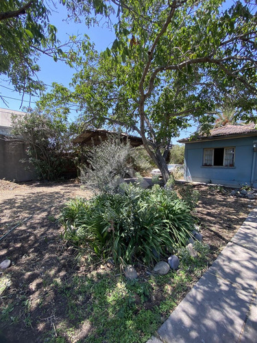 Casa En Venta De 4 Dorm. En Maipú