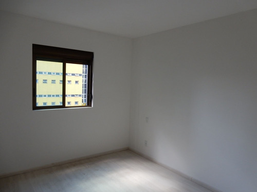 Imagem 10 de 20 de Apto Carmo | 3 Quartos | 165 M² | Cond: R$450.00 | 2 Vagas - Y5l1e7