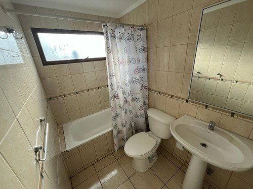 Cómoda Casa, En Sector Privilegiado De La Serena.