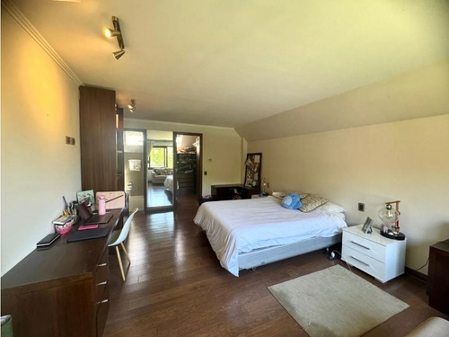 Casa En Las Condes/ S C De Apoquindo Condominio
