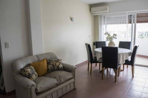 Imagen 3 de 11 de Departamento En Venta 2 Ambientes Martinez