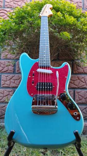 Guitarra Eléctrica Fender Kurt Cobain Mustang Custom