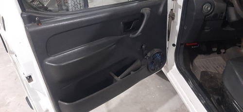 Imagen 12 de 17 de Peugeot Partner 2011 1.6 Hdi Furgon Confort