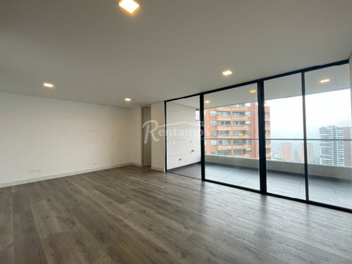 Apartamento En Arriendo En El Tesoro. Cod A776222
