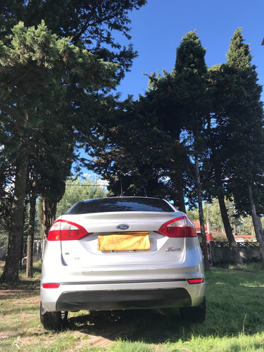 Ford Fiesta Kinetic Desing 4 Puerta Sedan