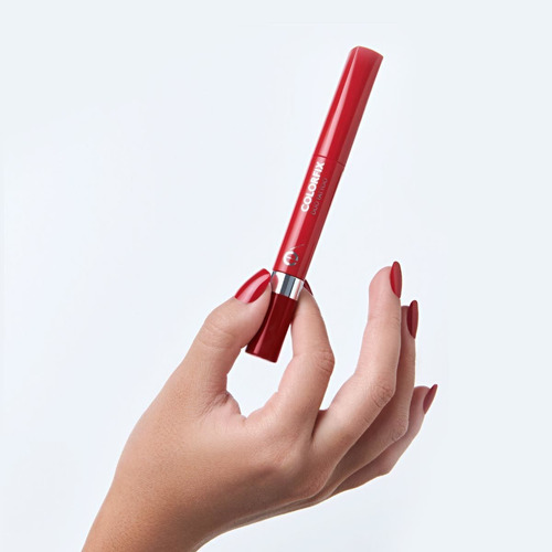 Imagen 4 de 8 de Labial Colorfix Duo Tattoo Ésika