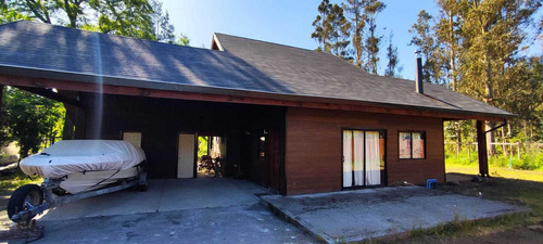 Arriendo Casa Pucon Centro 4d+3b+2 E (87208)