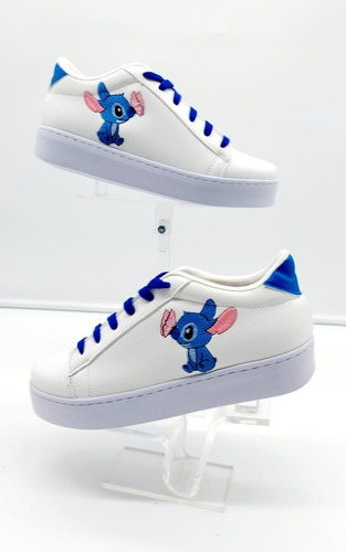 Tenis Con Dibujo De Stich Y Una Mariposa Bordado 