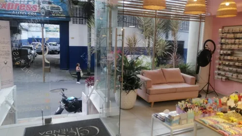 Vendo Excelente Local Comercial Calle 30 Entre 5 Y 6