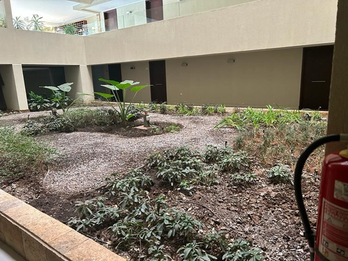 Dpto. 1 Dor. 1 Baño 1 Est. Cerca Apumanque - Las Condes