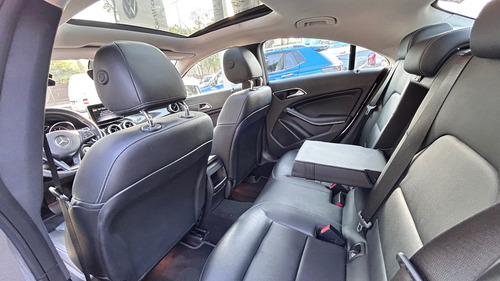 Mercedes-Benz Clase CLA 1.6 200 Cgi Sport At
