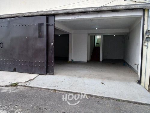 Casa En Santiaguito, Xochimilco Con 3 Recámaras, 231 M², Id: 139576