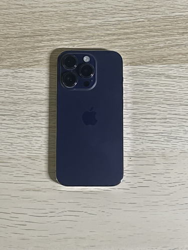 Apple iPhone 14 Pro (128 Gb) - Morado Oscuro Color Violeta (Usado)