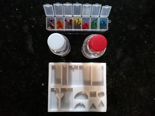 Imagen 2 de 9 de Kit De Resina Epóxica Y Molde De Silicón. 20 Usd