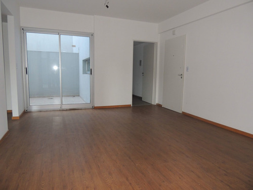 Imagen 6 de 18 de Depto. 2 Ambientes Venta Monte Castro A Estrenar