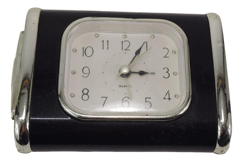 Relógio Preto Pequeno Com Avaria