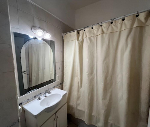 Departamento Dos Ambientes Sobre Talcahuano Al 1000, Caba