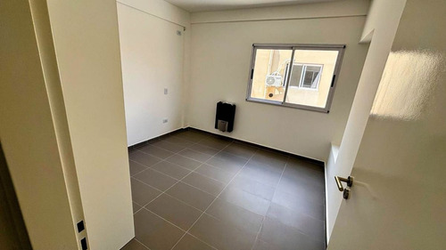 Venta Ph - 4 Amb A Estrenar Patio Y Jardín