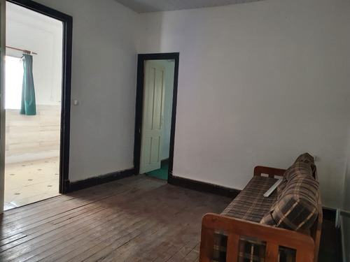 Imagen 2 de 10 de Inmobiliaria Rias Altas Vende Casa A 2 Cuadras De Av. Garzón