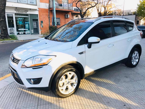 Imagen 1 de 4 de Ford Kuga 2.5 Titanium At 4x4 L (ku05) 2013