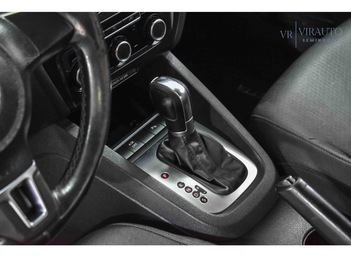 Volkswagen Jetta 2.0 COMFORTLINE 120CV FLEX 4P TIPTRONIC