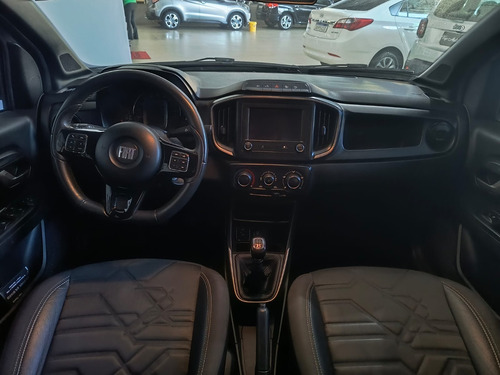 Fiat Strada 1.3 Volcano Cab. Dupla 16v Flex 4p