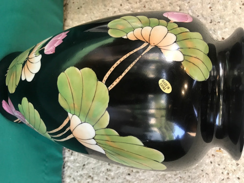 Tibor De Porcelana China En Negro Con Dibujo En Flores Negro