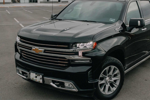 Imagen 10 de 15 de Chevrolet Cheyenne 6.2 2500 Doble Cab High Country 4x4 At