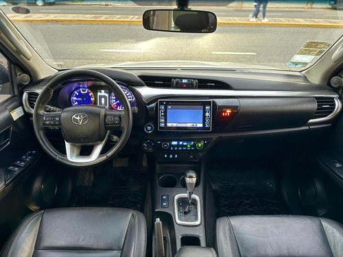 Toyota Hilux 2.8 Cd Srx 177cv 4x4 At