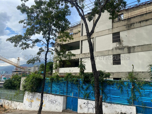 Terreno En Venta Las Mercedes #22-6083 K.f