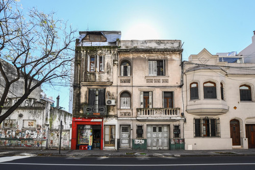 Casa Estilo Inglés, 5 Dormitorios, Patio Y Cochera- San Lorenzo 1900- Centro- Rosario | Venta
