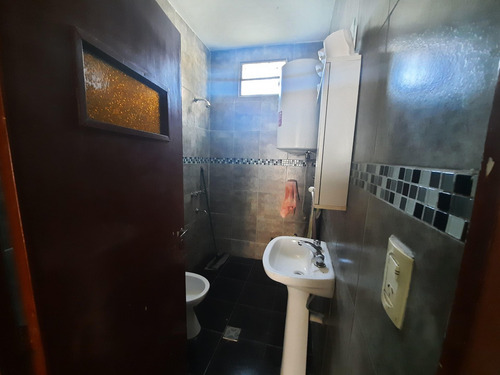 Imagen 6 de 12 de Casa (pasillo) Con Terreno