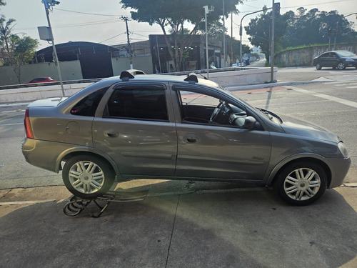Chevrolet Corsa Sedan 1.8 Flex Power 4p