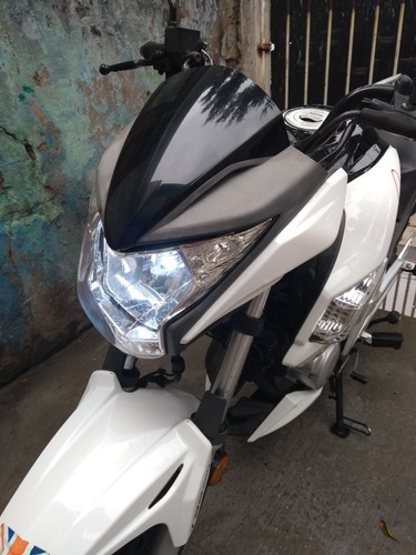 Imagem 3 de 9 de Traxx Jh 250