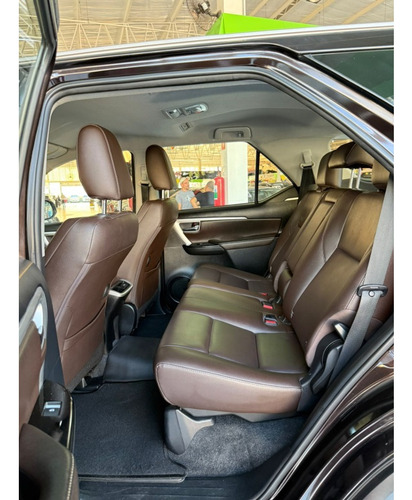 Toyota Hilux SW4 2.7 SRV 7 LUGARES 4X2 16V FLEX 4P AUTOMÁTICO