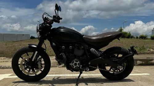 Ducati Scrambler Full Throttle 2015