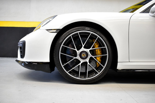 Imagen 9 de 11 de Porsche Turbo S 2017
