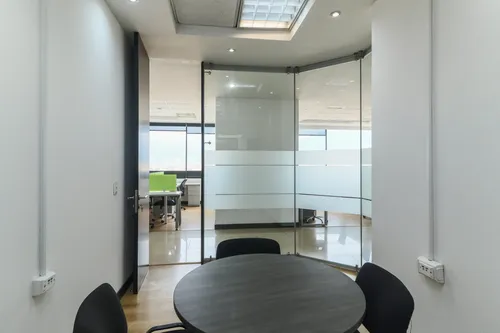 Oficina En Arriendo En Chico Norte. Cod A1094032